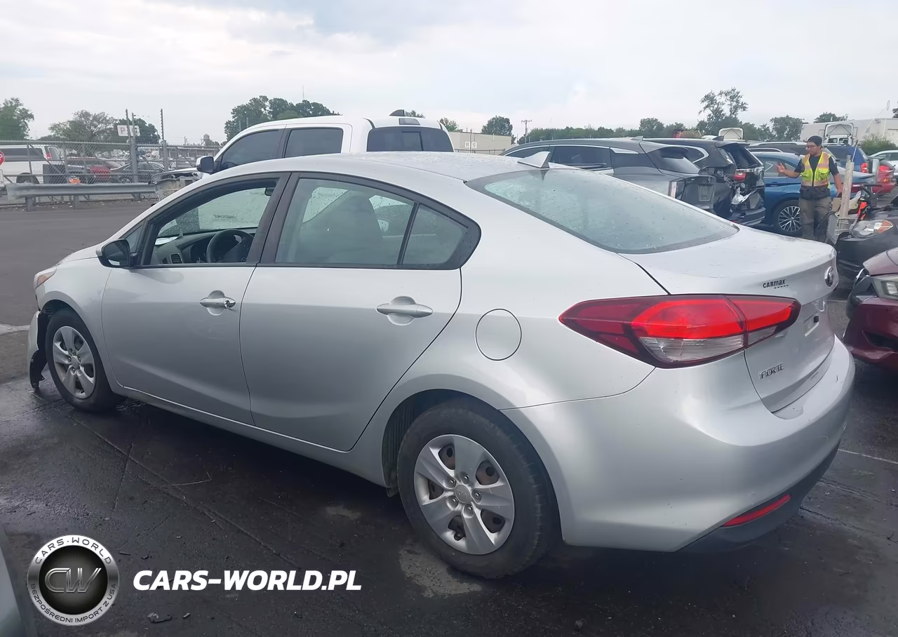 2017 Kia Forte Lx-S VIN:3KPFL4A70HE070847 - 14