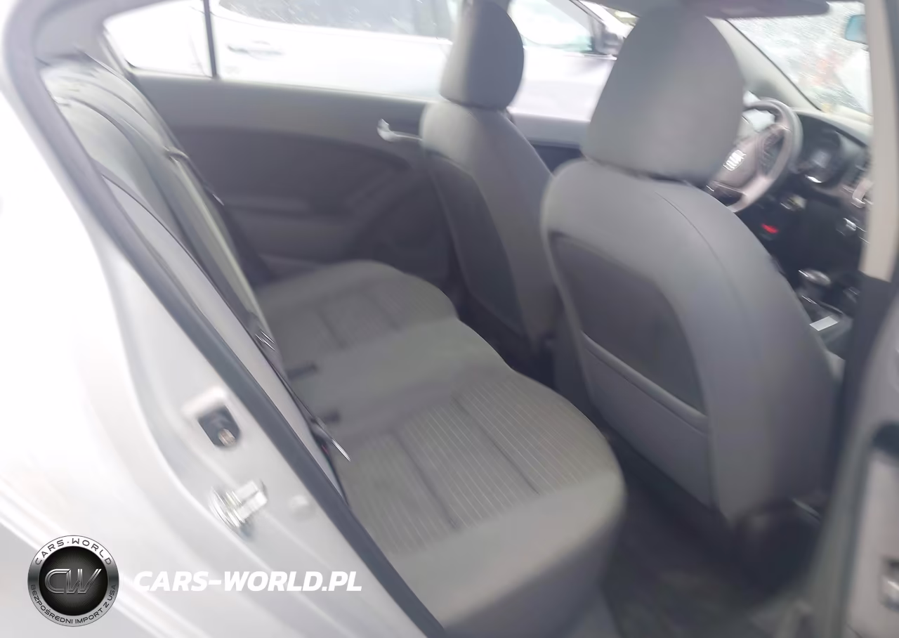 2017 Kia Forte Lx-S VIN:3KPFL4A70HE070847 - 8