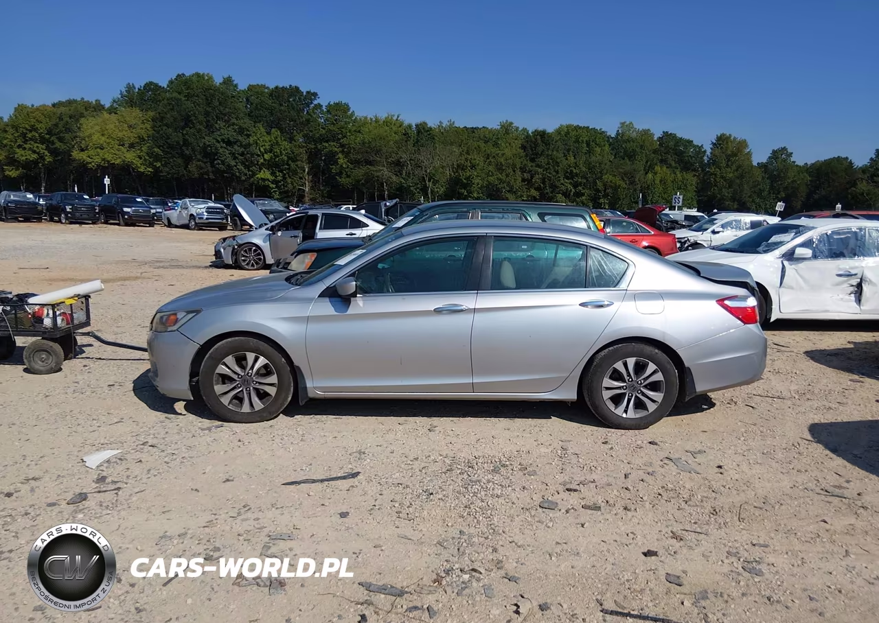 2015 Honda Accord Lx VIN:1HGCR2F3XFA121607 - 14