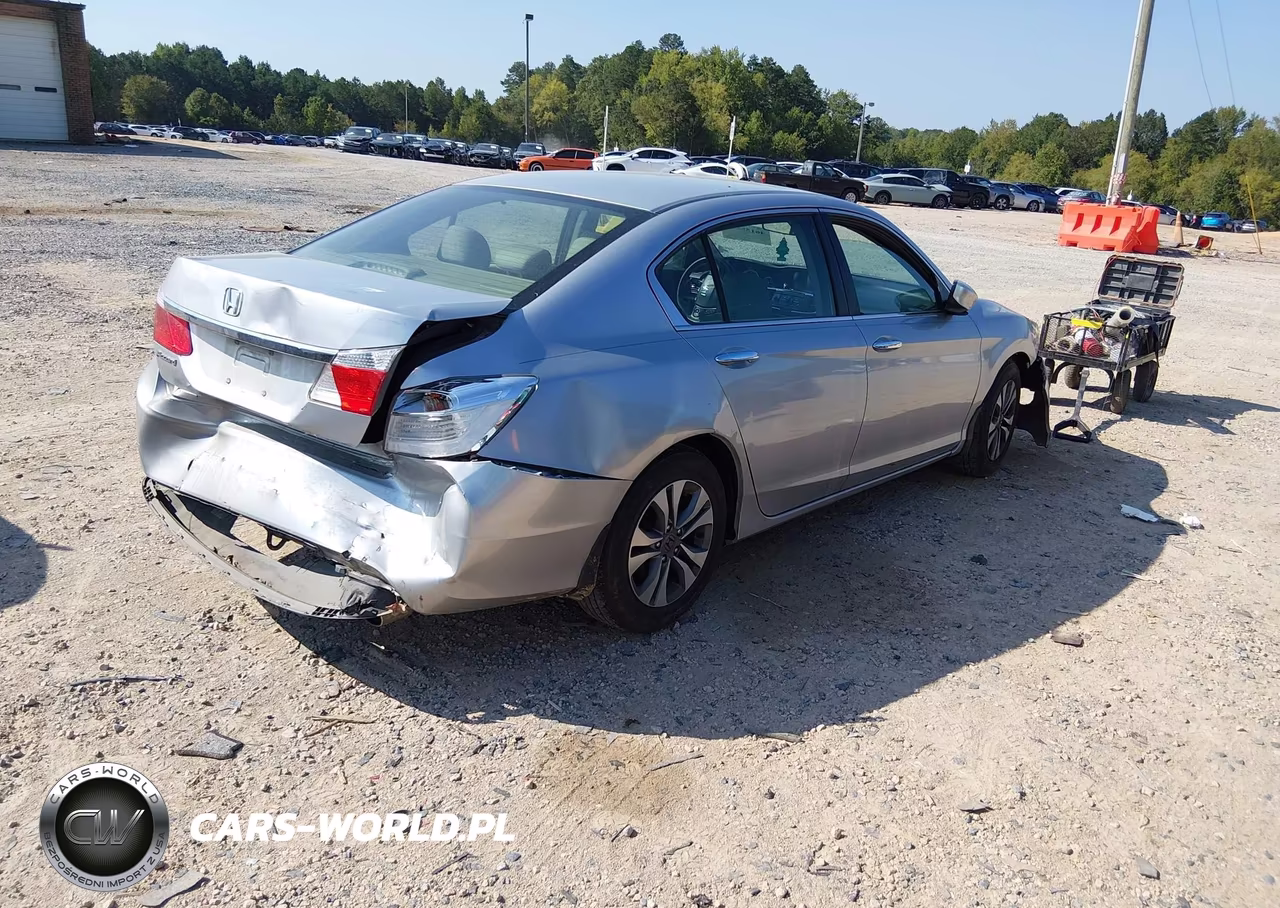 2015 Honda Accord Lx VIN:1HGCR2F3XFA121607 - 4