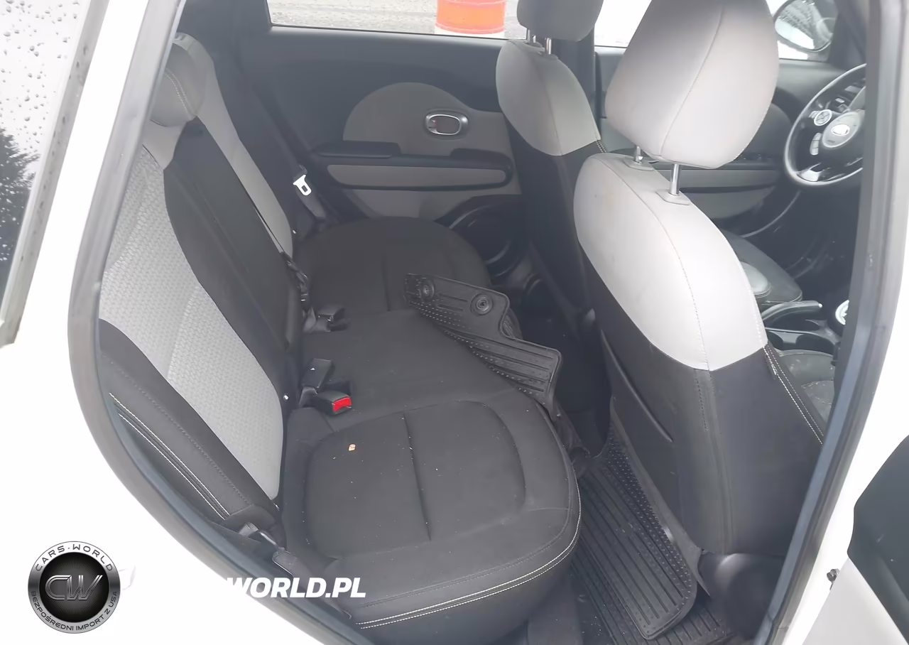 2016 Kia Soul + VIN:KNDJP3A59G7366777 - 8