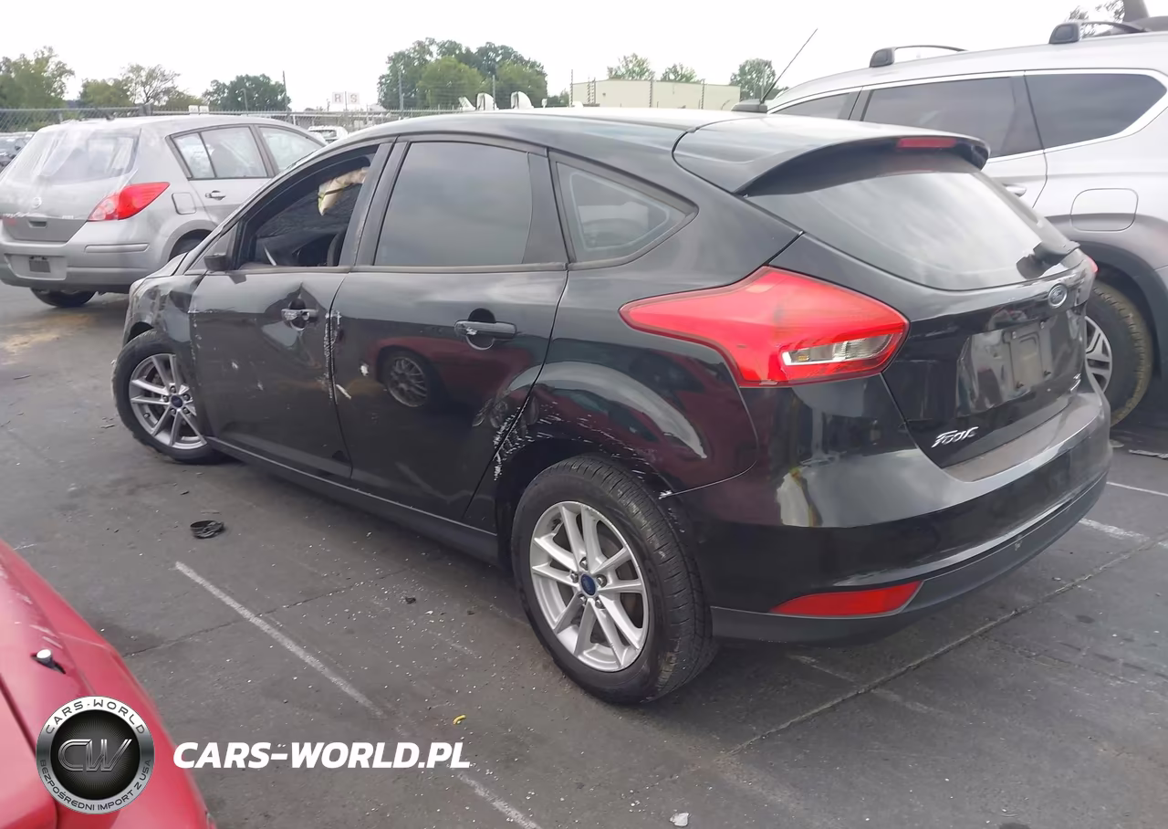 2016 Ford Focus Se VIN:1FADP3K20GL249118 - 3