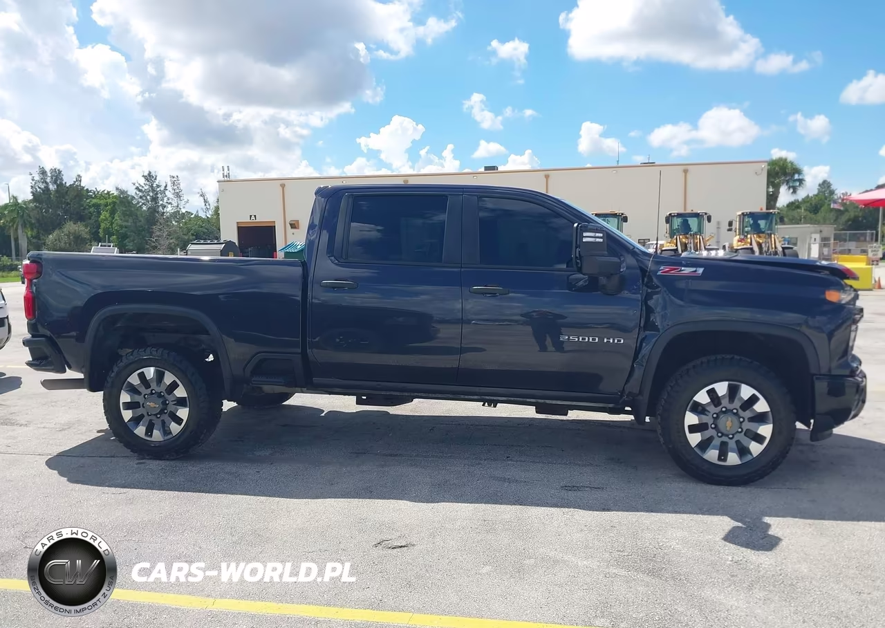 2024 Chevrolet Silverado K2500 Custom VIN:1GC4YME7XRF117828 - 13