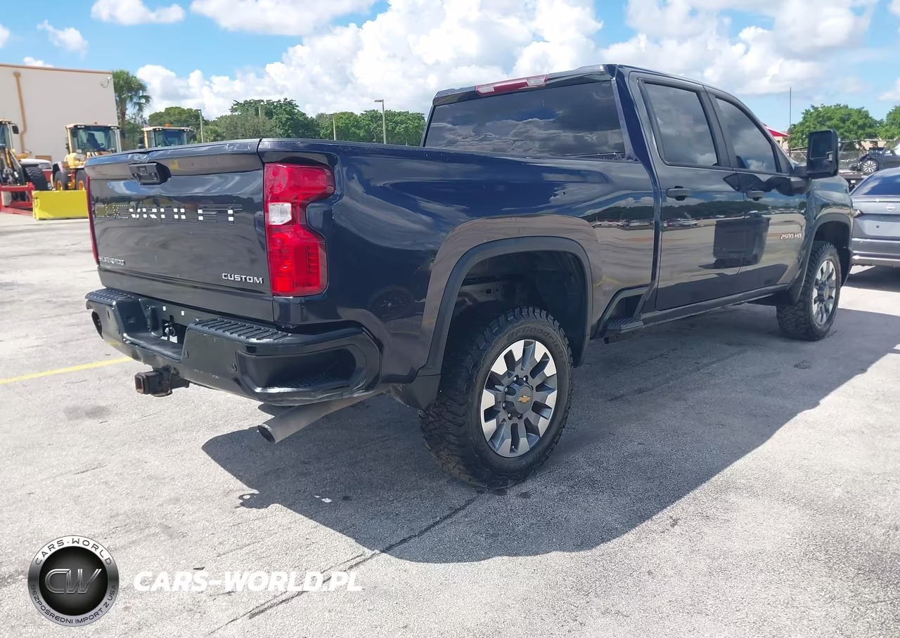 2024 Chevrolet Silverado K2500 Custom VIN:1GC4YME7XRF117828 - 4