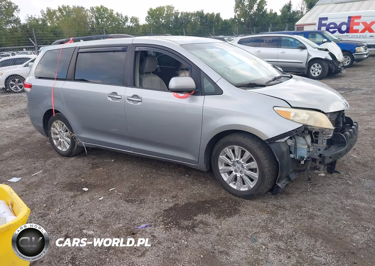 2011 Toyota Sienna Limited