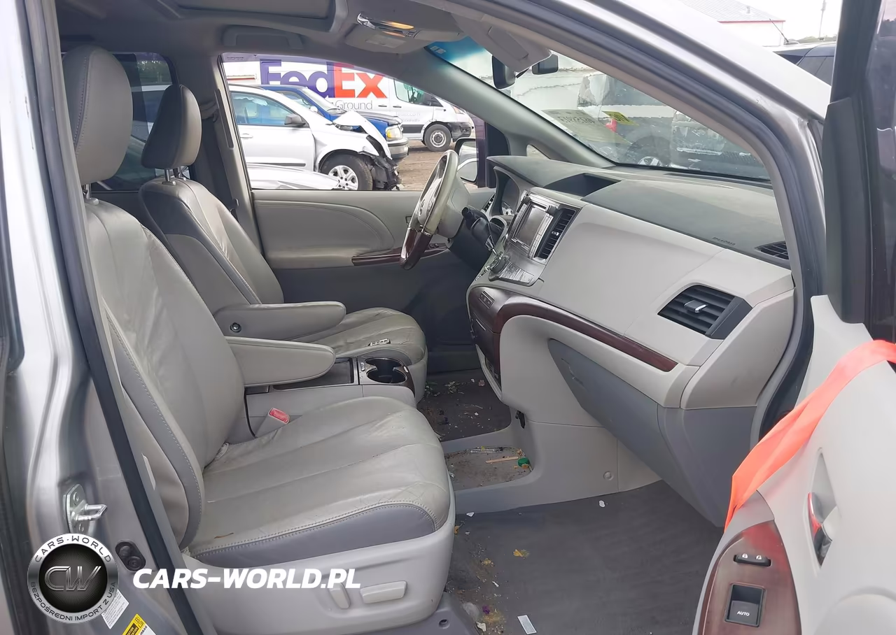 2011 Toyota Sienna Limited VIN:5TDDK3DC8BS007134 - 5