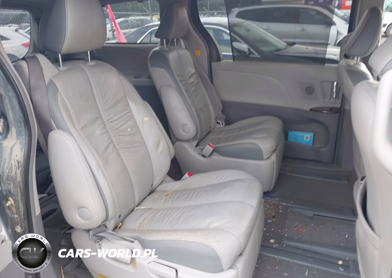 2011 Toyota Sienna Limited VIN:5TDDK3DC8BS007134 - 8