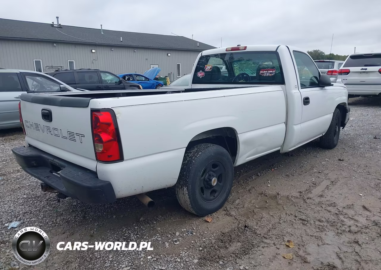 2003 Chevrolet Silverado 1500 Work Truck VIN:1GCEC14X63Z108083 - 4