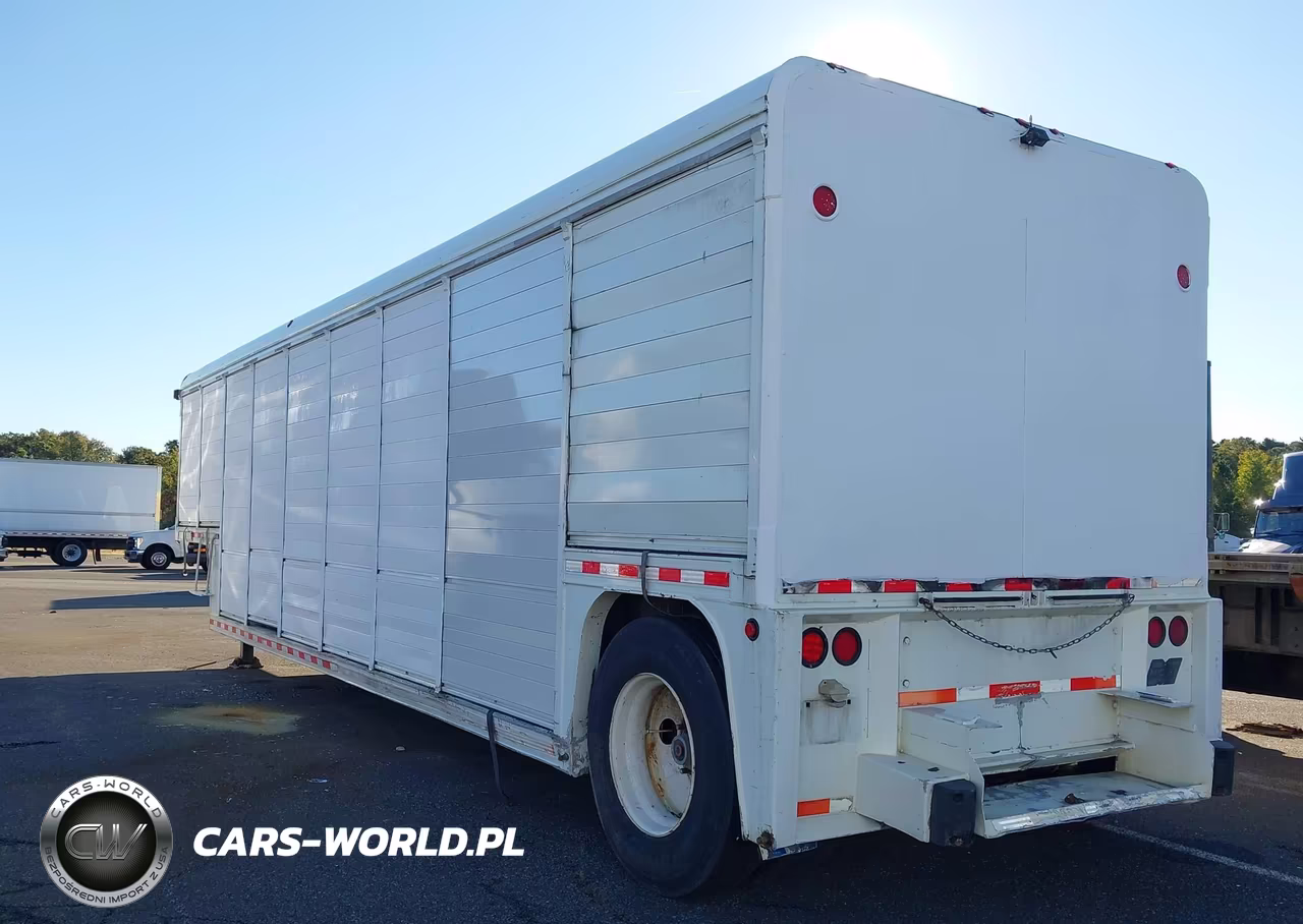 1997 Mickey Trailer VIN:1M9RD1819VH043580 - 3