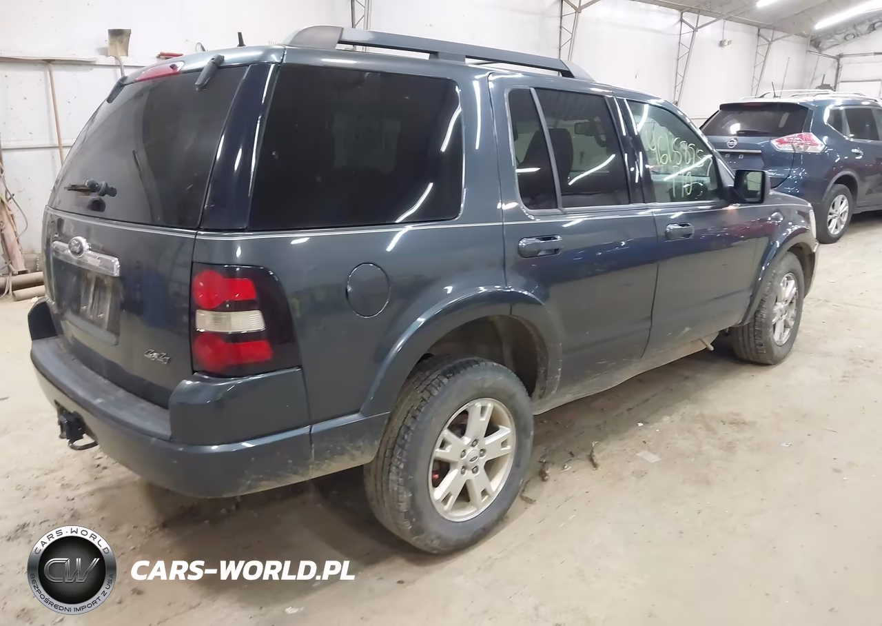 2010 Ford Explorer Xlt VIN:1FMEU7DE5AUB13974 - 4