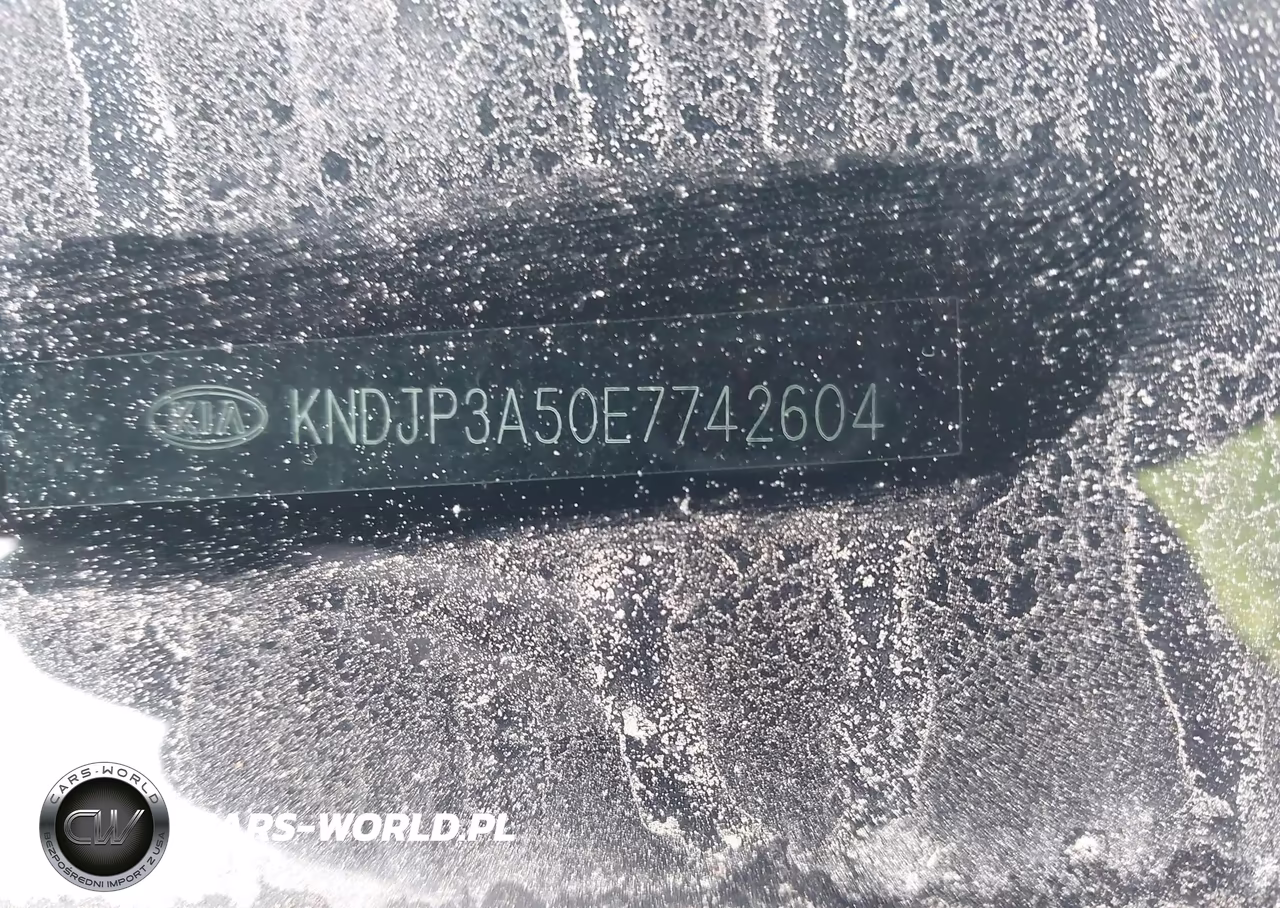 2014 Kia Soul + VIN:KNDJP3A50E7742604 - 9