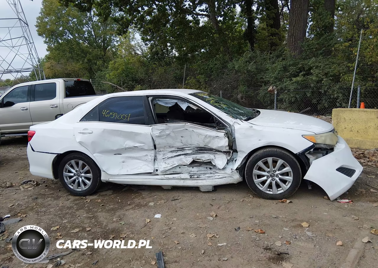 2014 Toyota Camry Le VIN:4T1BF1FK6EU381144 - 12