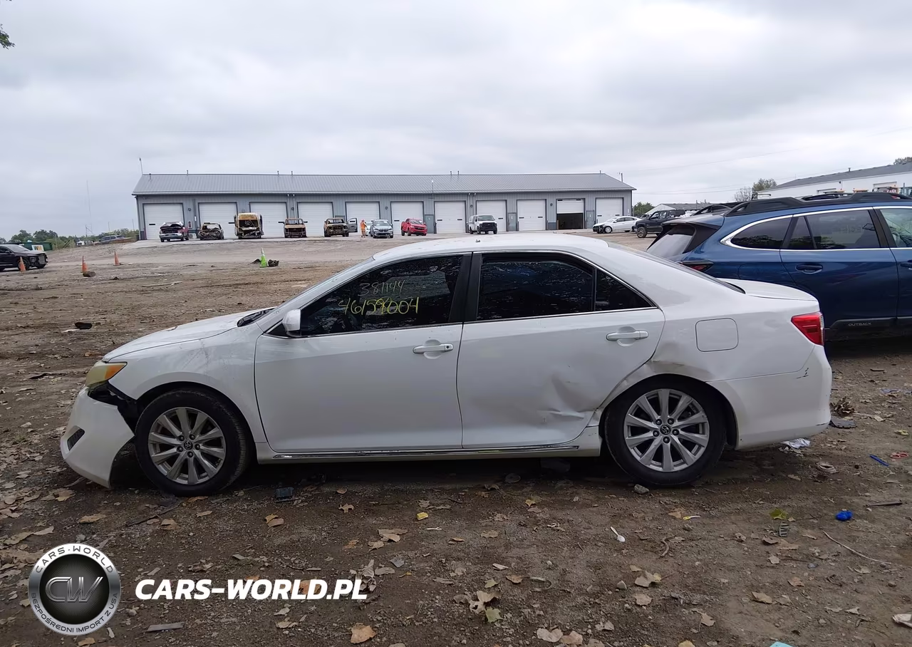 2014 Toyota Camry Le VIN:4T1BF1FK6EU381144 - 13