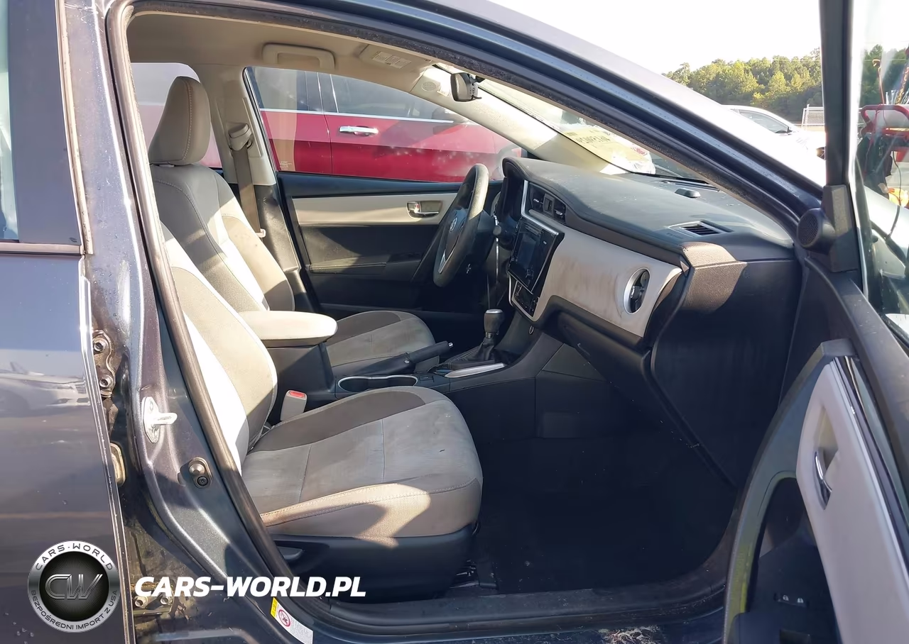 2017 Toyota Corolla Le VIN:2T1BURHE0HC863013 - 5