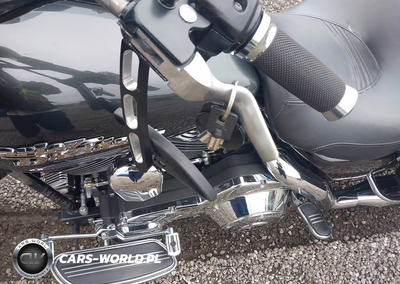 2006 Harley-Davidson Flhxi VIN:1HD1KBW106Y650675 - 11