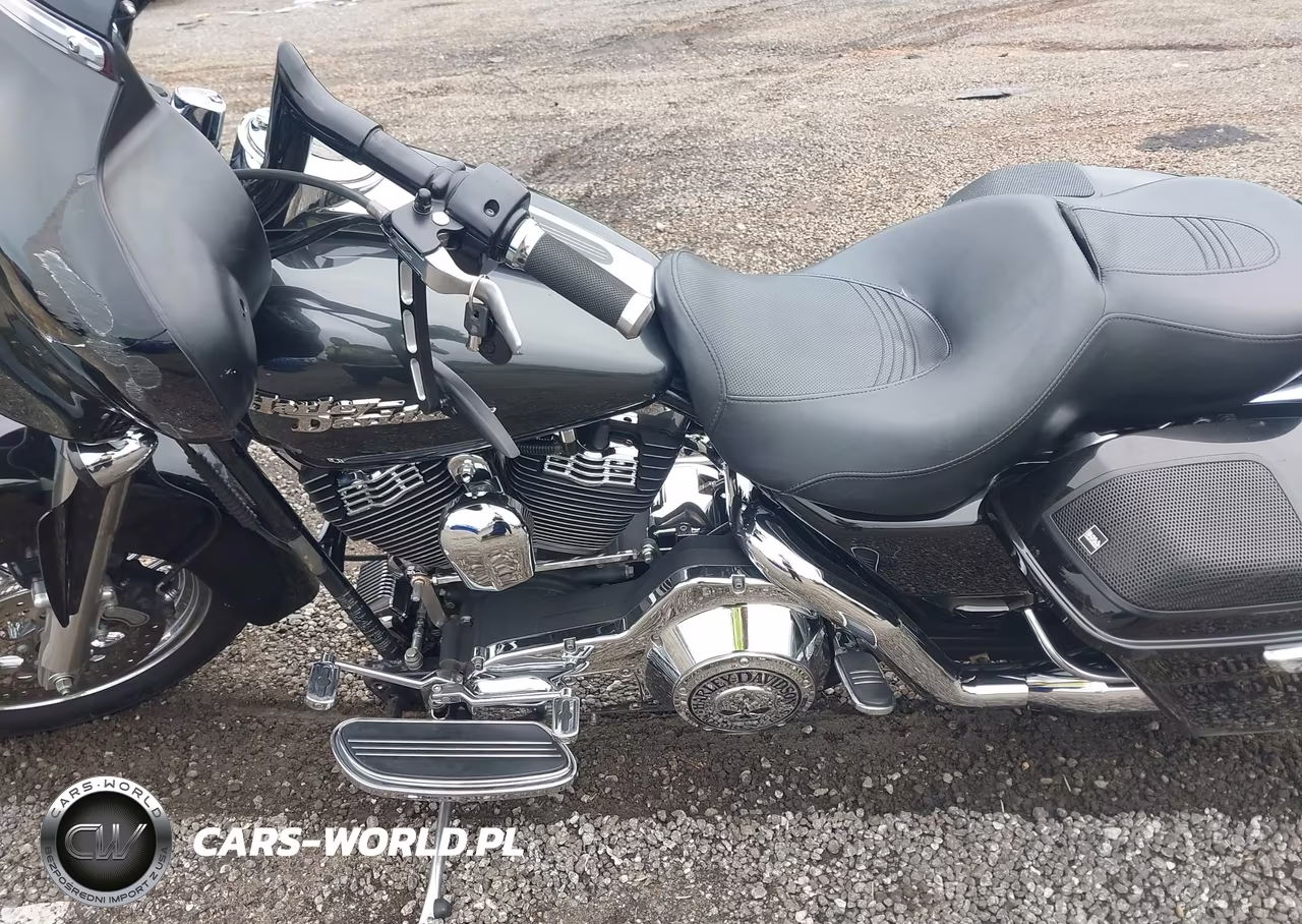 2006 Harley-Davidson Flhxi VIN:1HD1KBW106Y650675 - 9