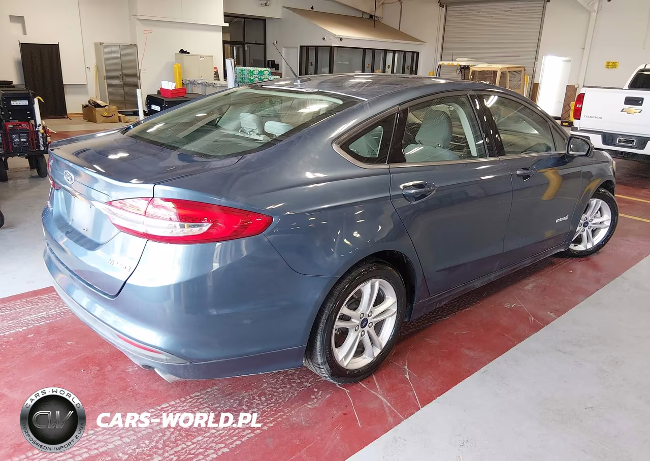 2018 Ford Fusion Hybrid S VIN:3FA6P0UU1JR243486 - 4
