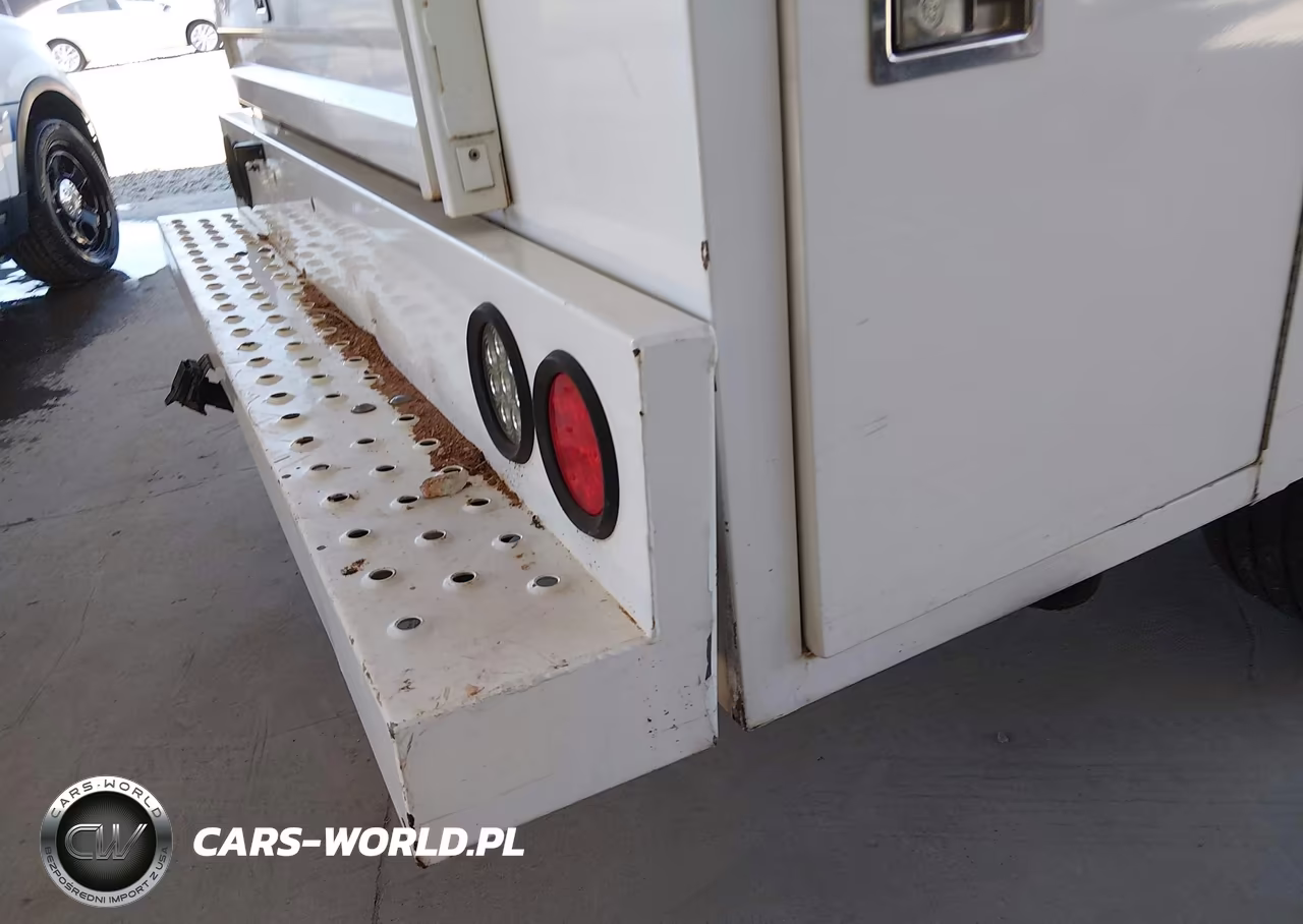 2022 Ford F-350 Chassis Xlt VIN:1FD8W3FT0NEF12402 - 12