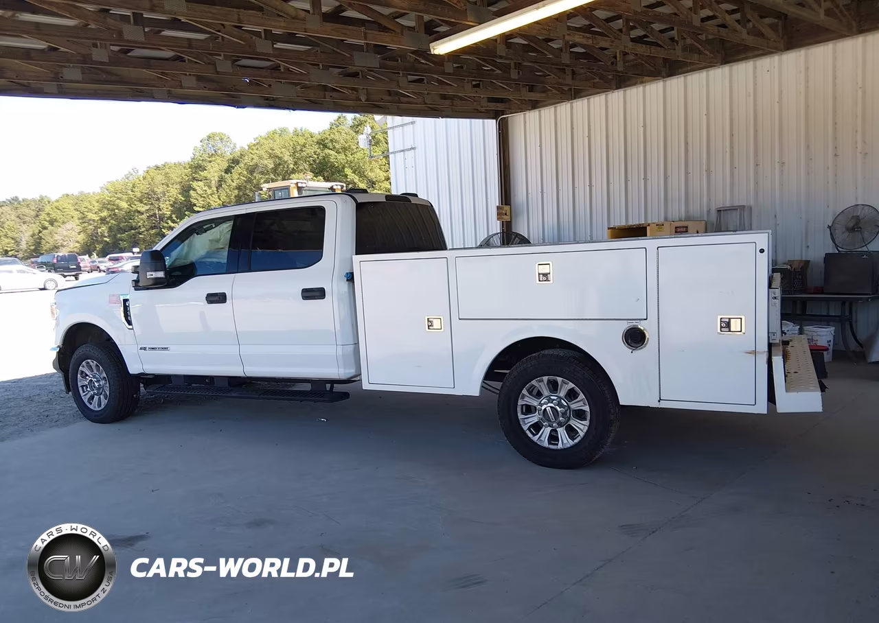 2022 Ford F-350 Chassis Xlt VIN:1FD8W3FT0NEF12402 - 15
