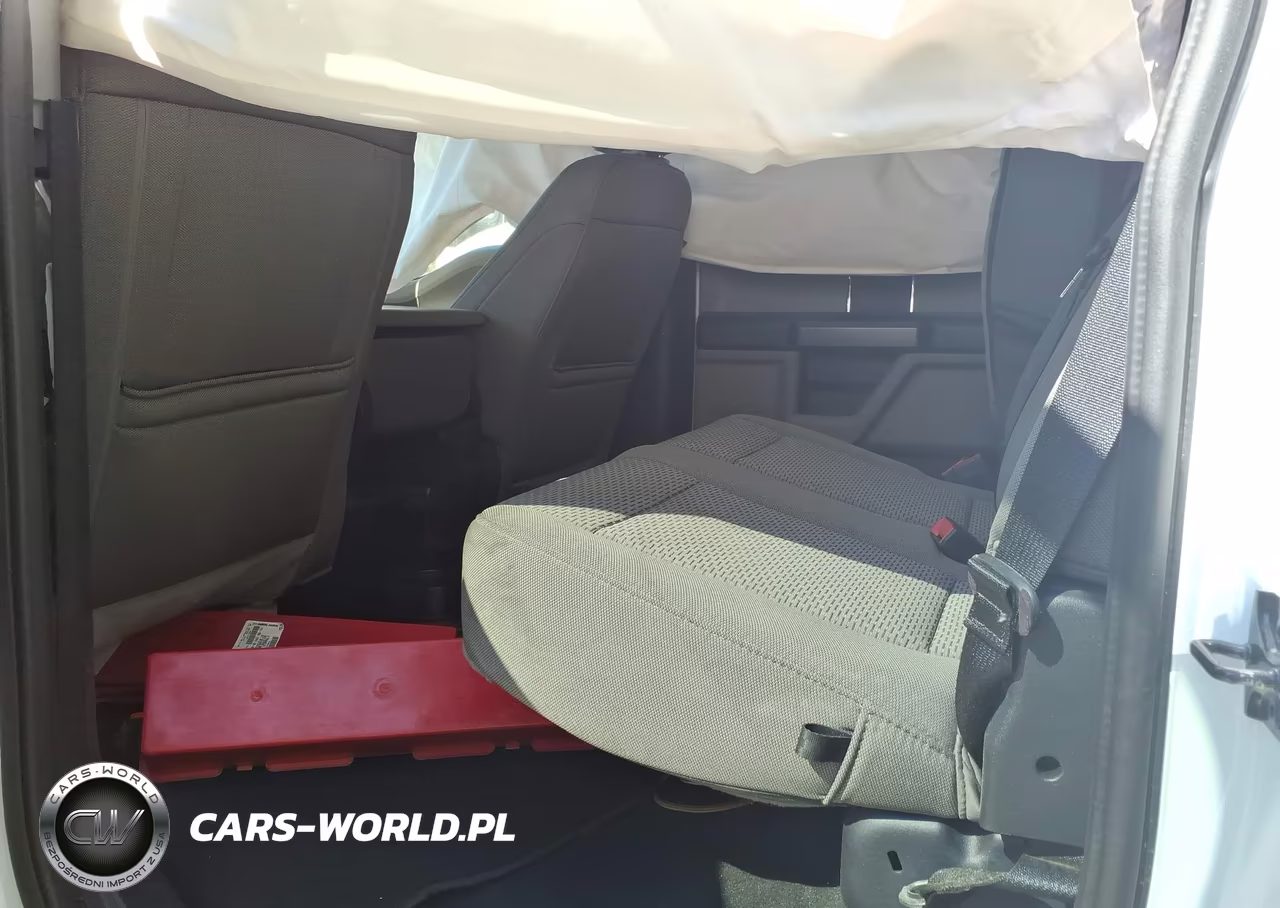 2022 Ford F-350 Chassis Xlt VIN:1FD8W3FT0NEF12402 - 7