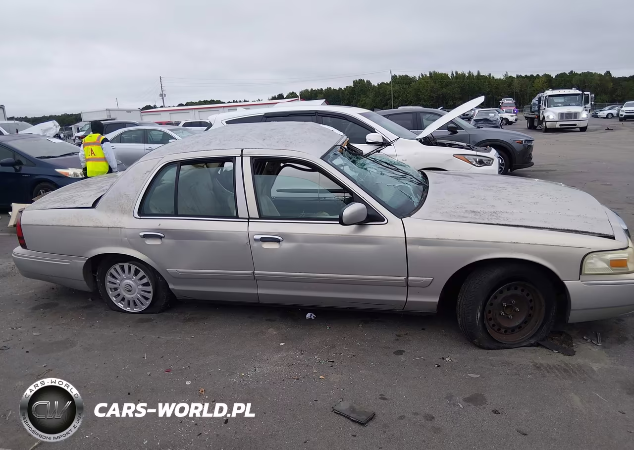 2007 Mercury Grand Marquis Ls VIN:2MEFM75V27X643956 - 13