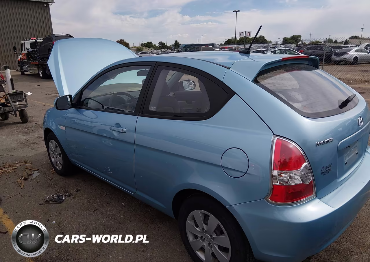 2010 Hyundai Accent Gs VIN:KMHCM3AC5AU151367 - 3
