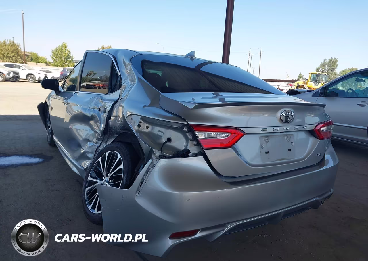 2020 Toyota Camry Se VIN:4T1G11AK5LU925173 - 3