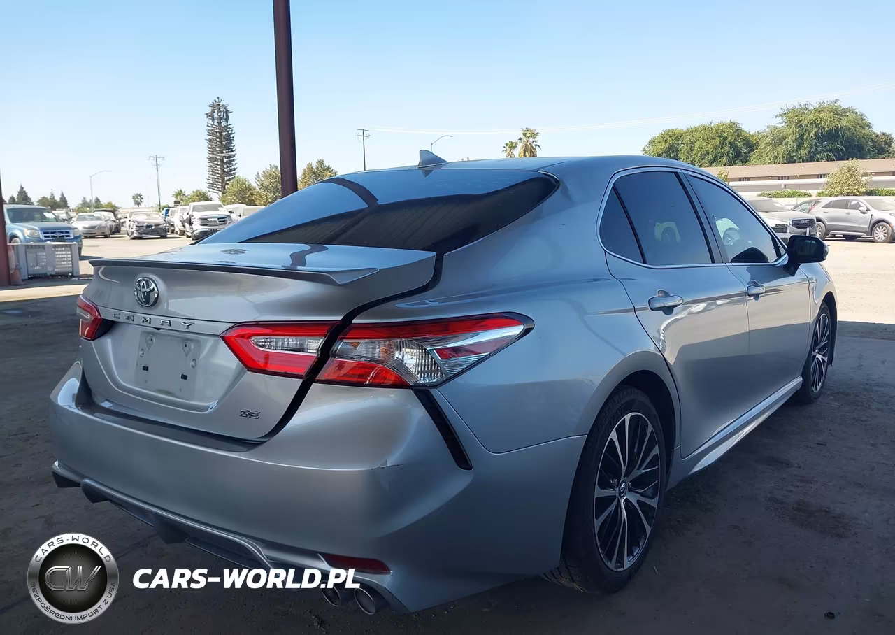 2020 Toyota Camry Se VIN:4T1G11AK5LU925173 - 4