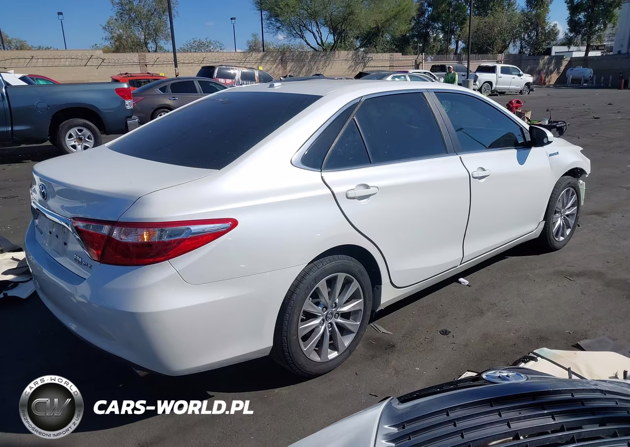 2017 Toyota Camry Hybrid Xle VIN:4T1BD1FK0HU203725 - 4