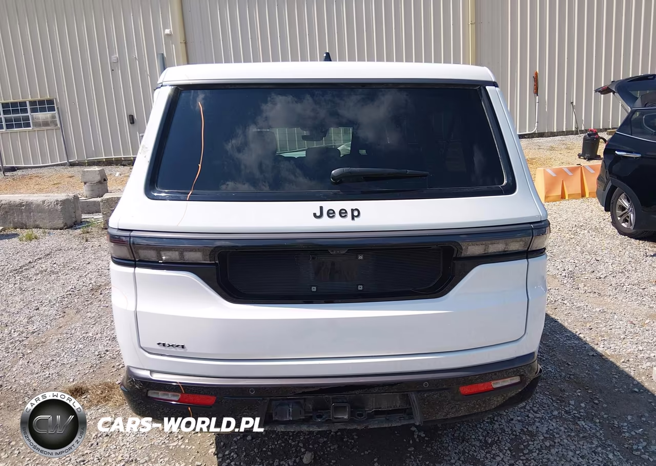 2026 Jeep Grand Wagoneer L Limited Altitude 4X4 VIN:1C4SJSBP8TS158395 - 17