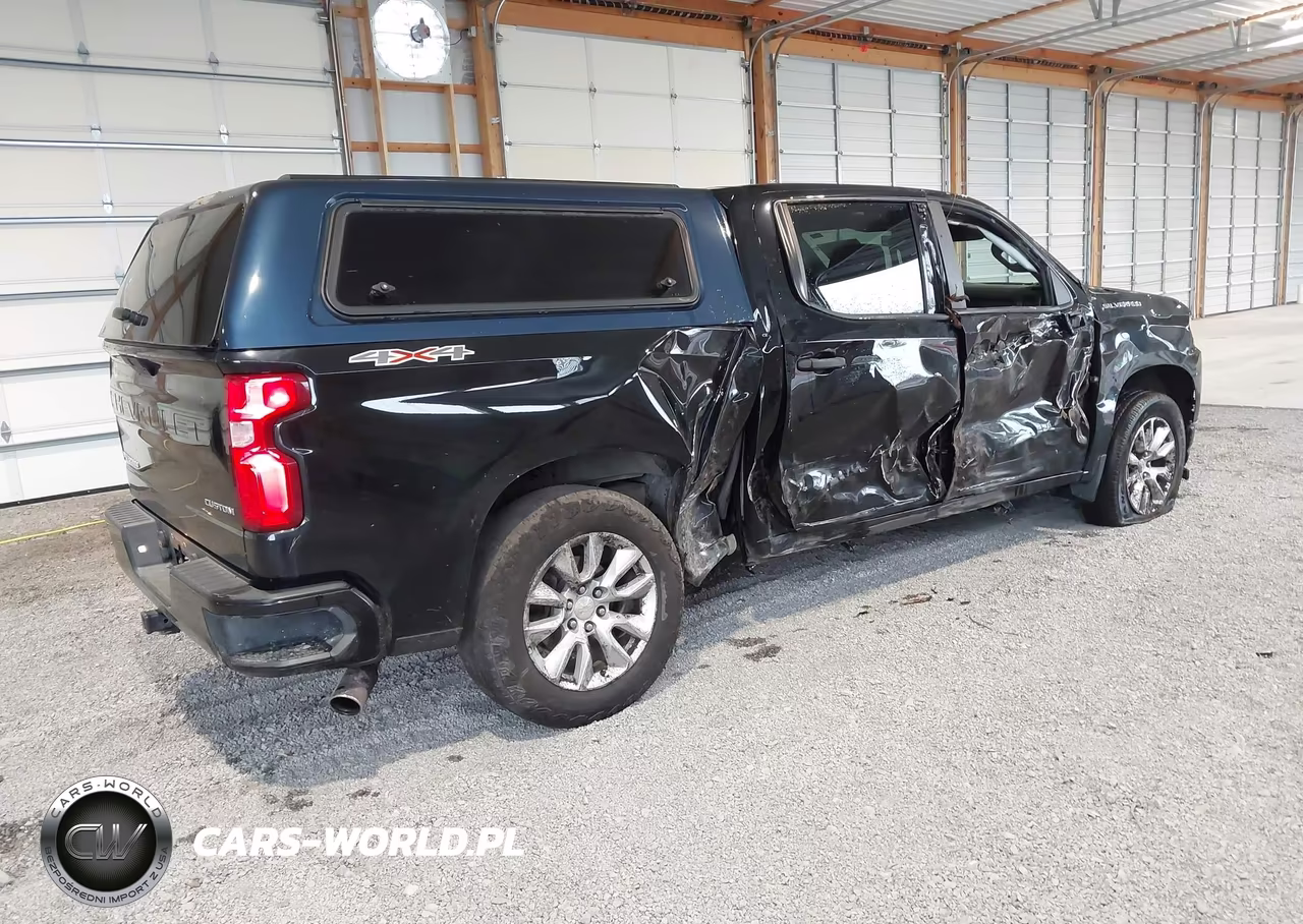 2020 Chevrolet Silverado 1500 4Wd Short Bed Custom VIN:1GCPYBEHXLZ343772 - 4