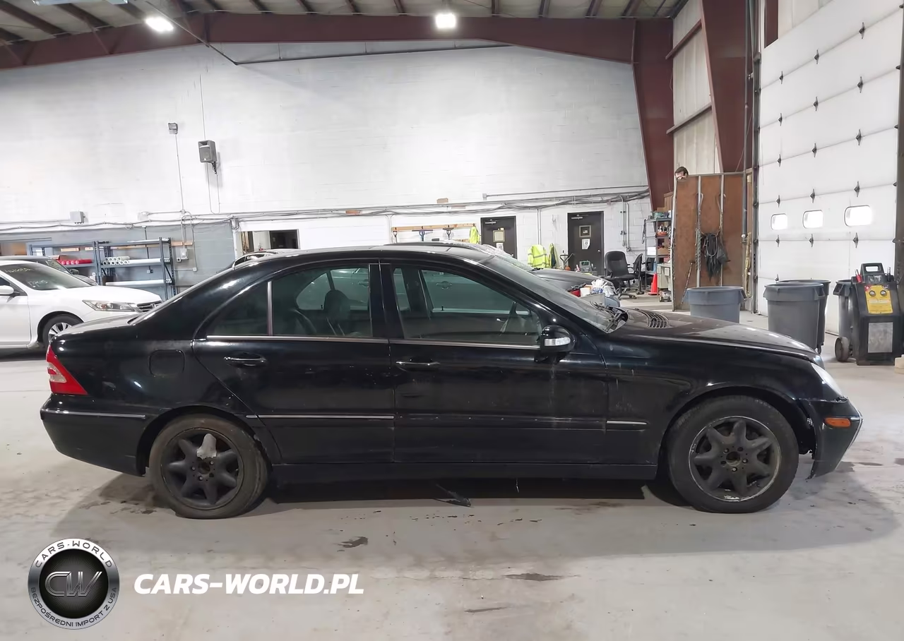 2004 Mercedes-Benz C 240 4Matic VIN:WDBRF81J74F517602 - 13