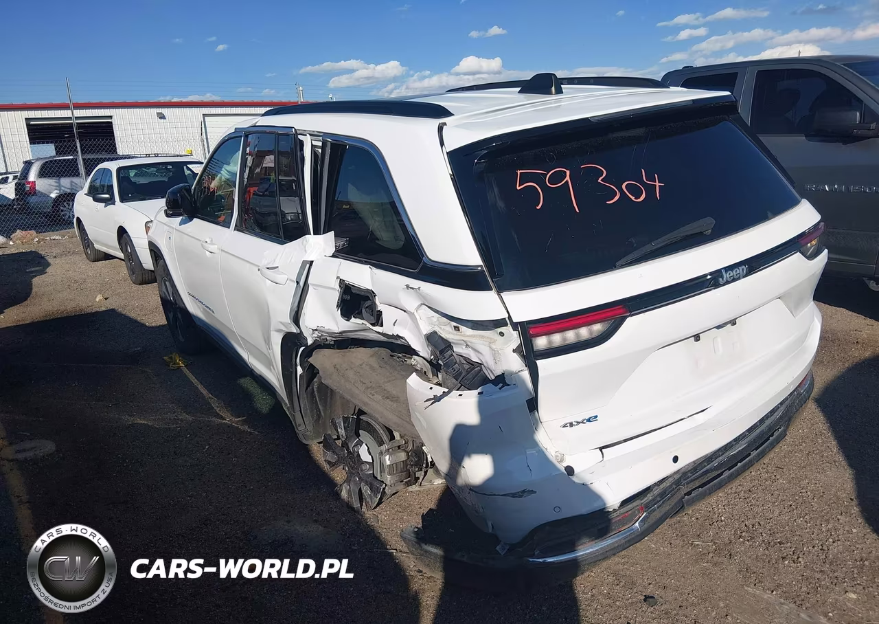 2024 Jeep Grand Cherokee 4Xe VIN:1C4RJYB65R8541712 - 3