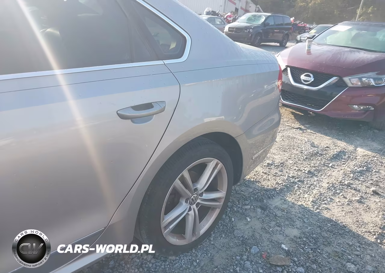 2014 Volkswagen Passat 2.0L Tdi Se VIN:1VWBN7A34EC085682 - 6