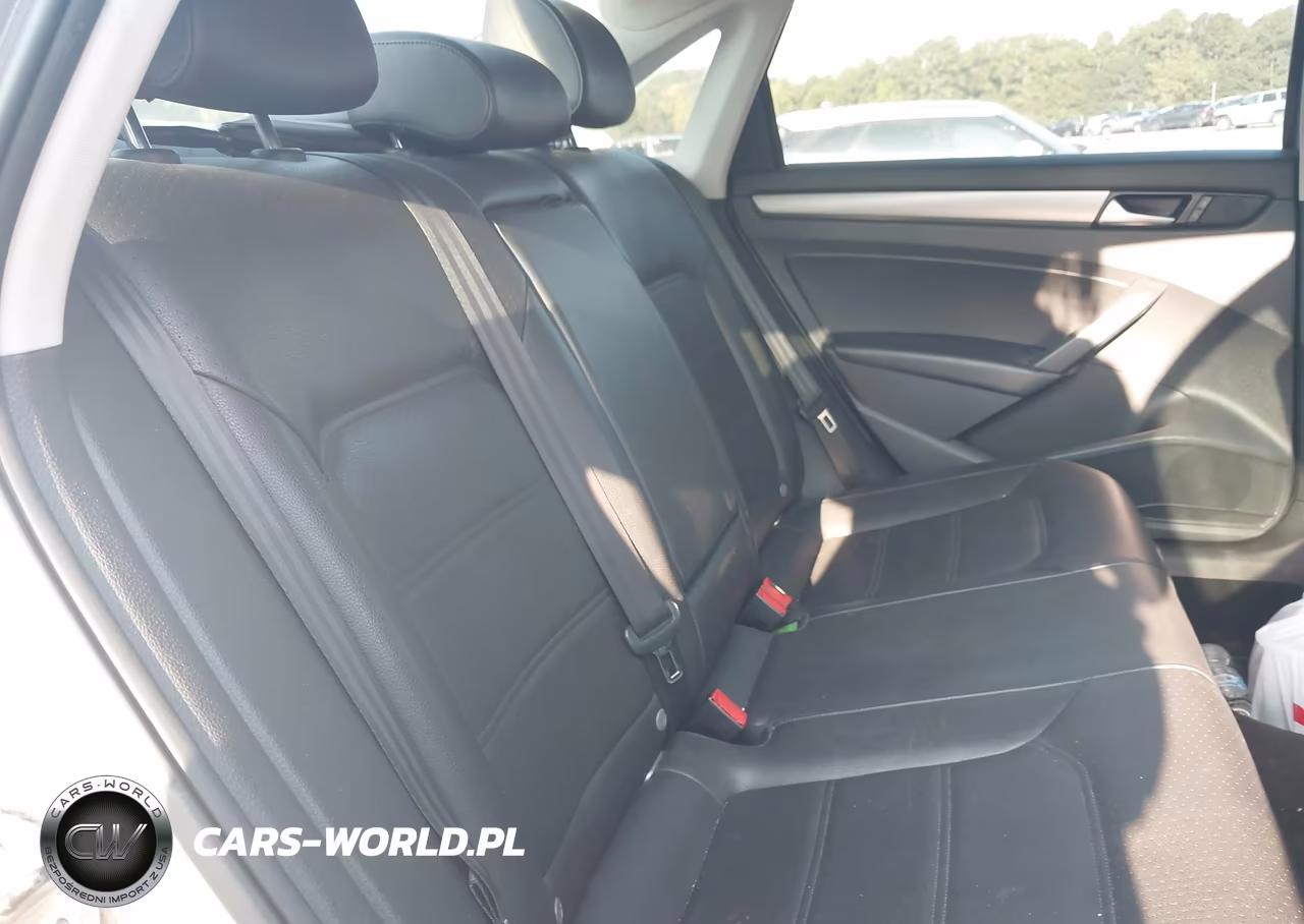 2014 Volkswagen Passat 2.0L Tdi Se VIN:1VWBN7A34EC085682 - 8