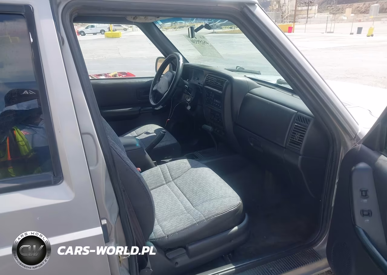 2000 Jeep Cherokee Sport VIN:1J4FT48S2YL212482 - 5