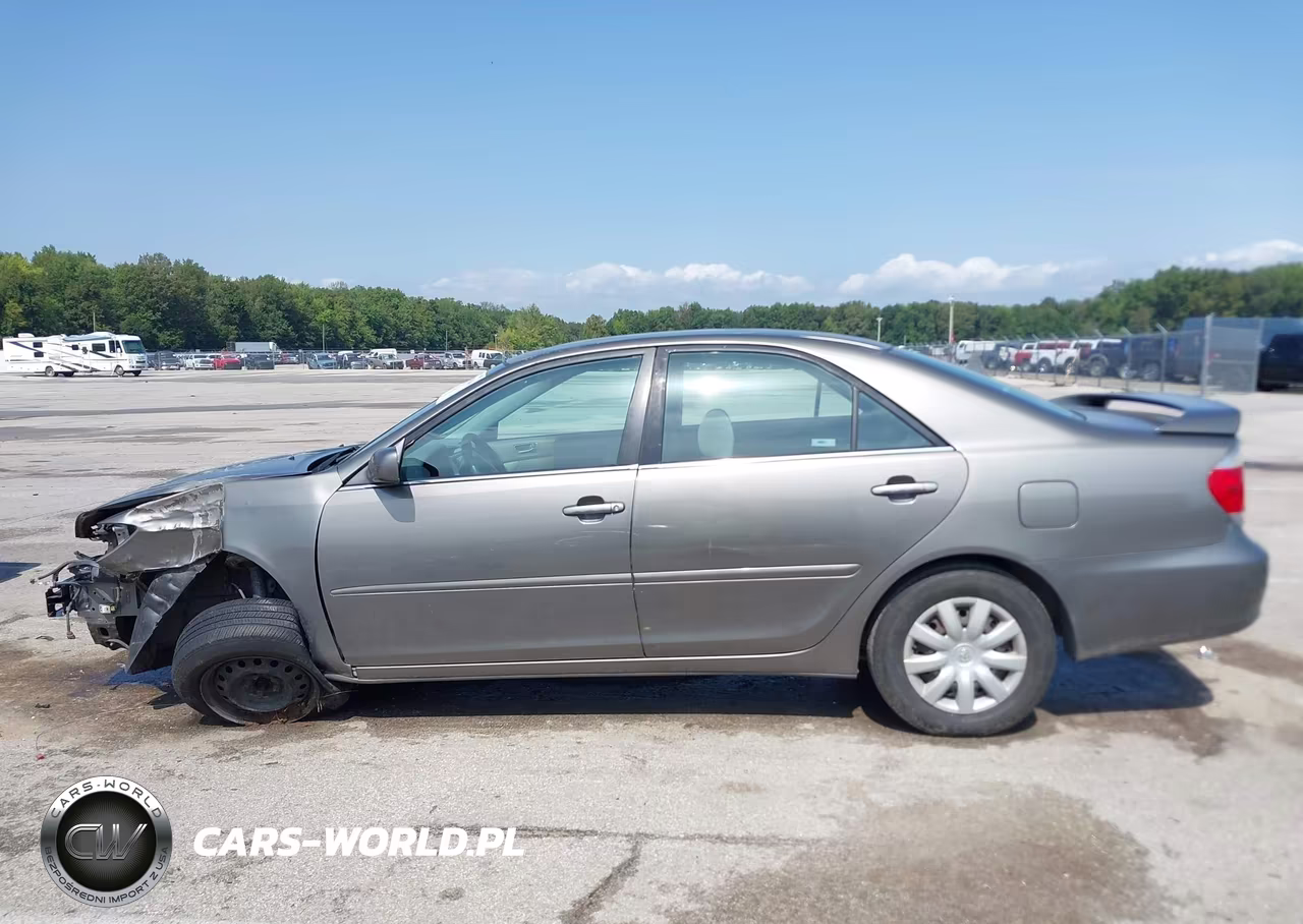 2006 Toyota Camry Le VIN:4T1BE32K86U733792 - 15