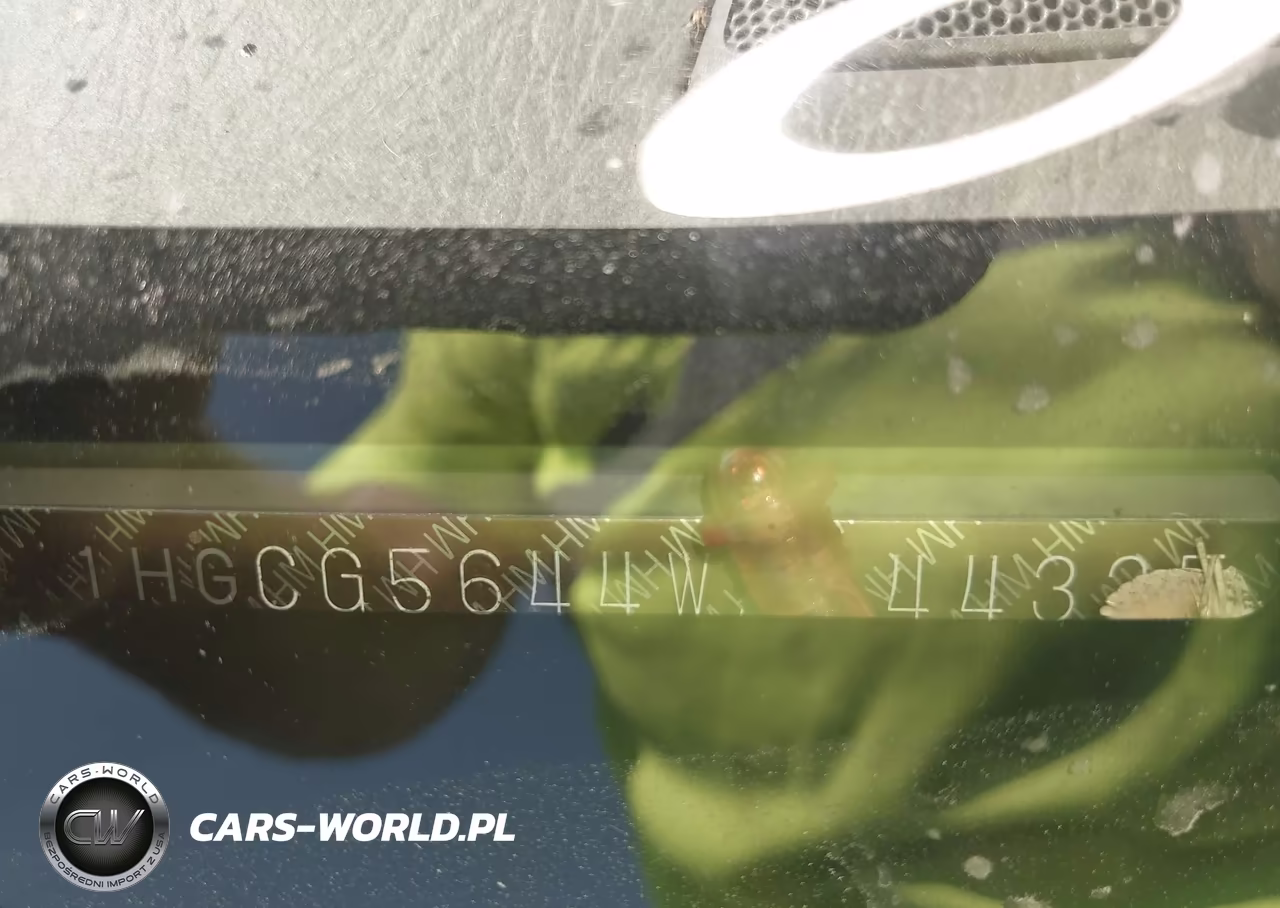 1998 Honda Accord Lx VIN:1HGCG5644WA244335 - 18