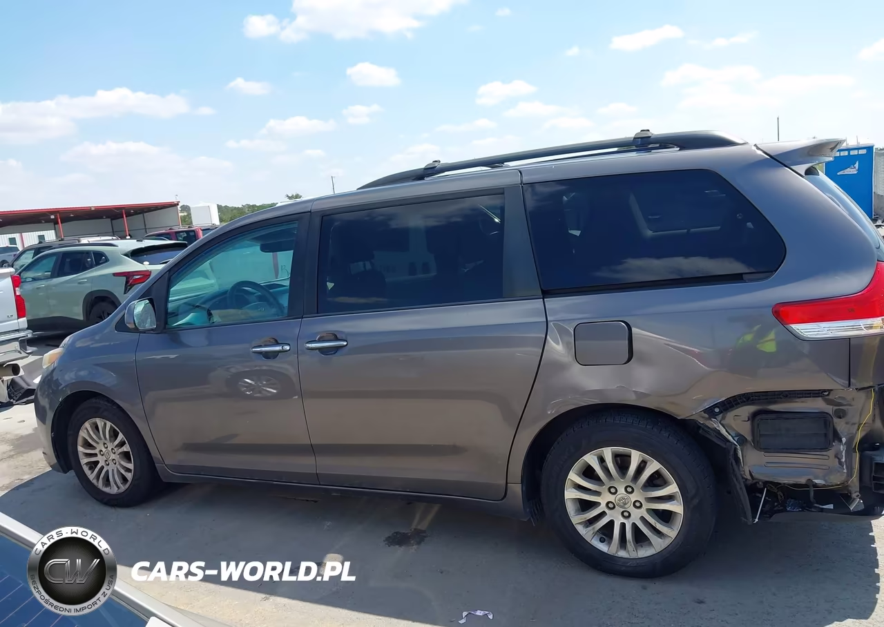 2011 Toyota Sienna Xle V6 VIN:5TDYK3DC8BS128912 - 14