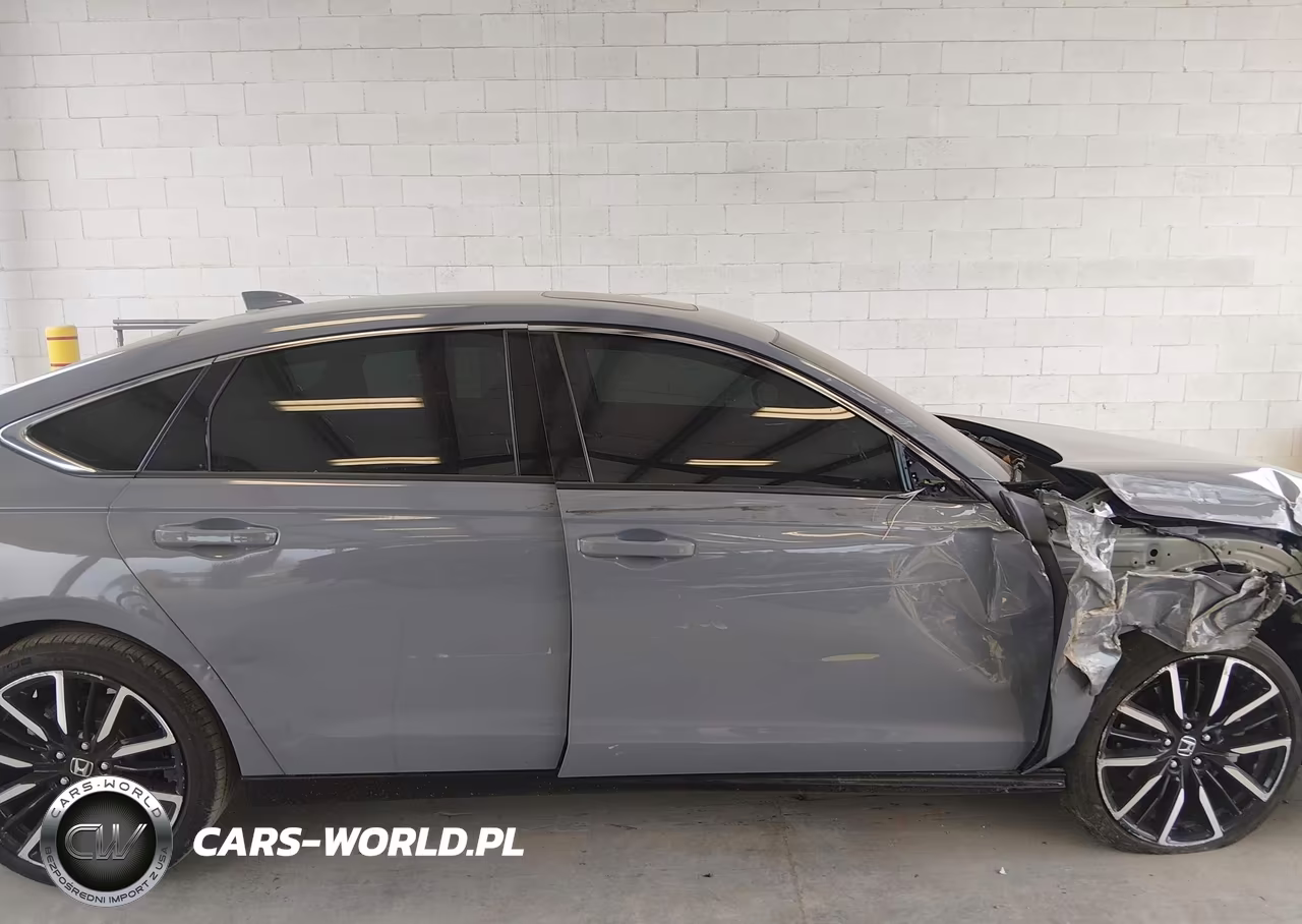 2025 Honda Accord Hybrid Touring VIN:1HGCY2F84SA002136 - 14