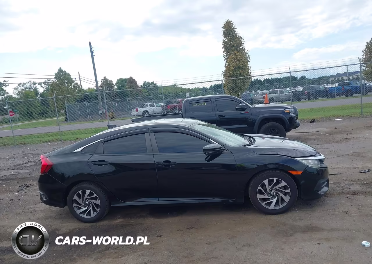 2018 Honda Civic Ex VIN:2HGFC2F75JH558586 - 13