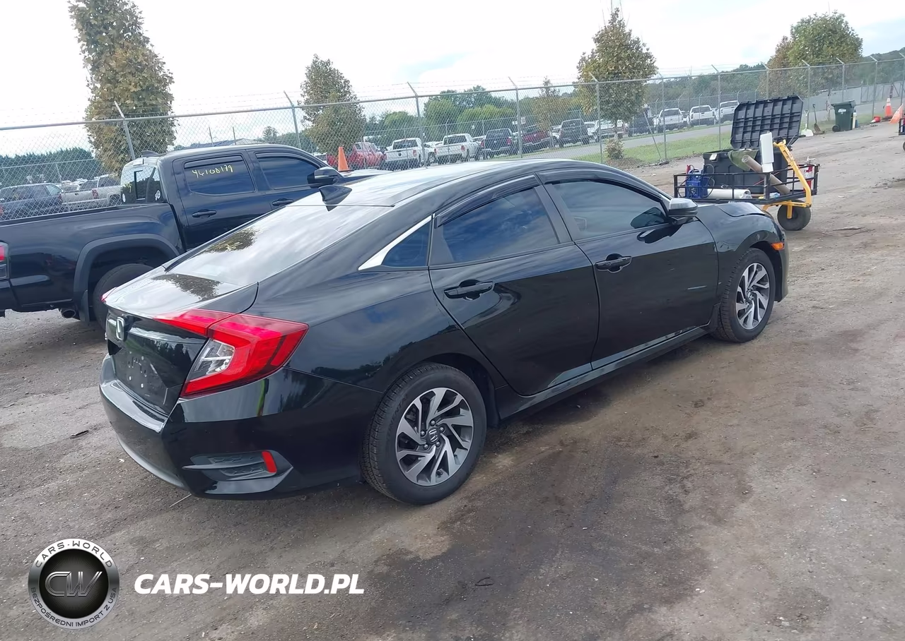 2018 Honda Civic Ex VIN:2HGFC2F75JH558586 - 4