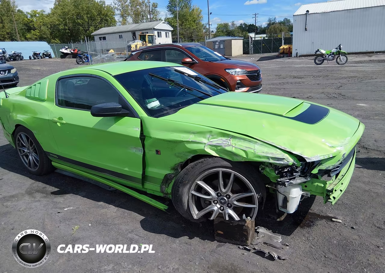 2013 Ford Mustang V6 VIN:1ZVBP8AM2D5280613 - 17