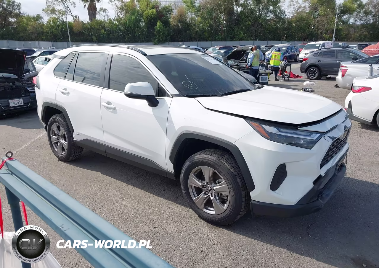 2025 Toyota Rav4 Hybrid Xle – zdjęcie 1 z 16