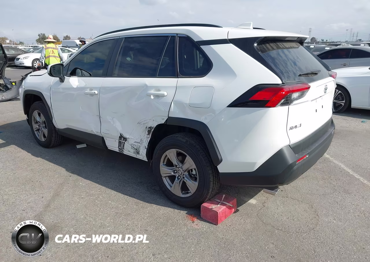 2025 Toyota Rav4 Hybrid Xle VIN:JTMRWRFV3SD333026 - 3
