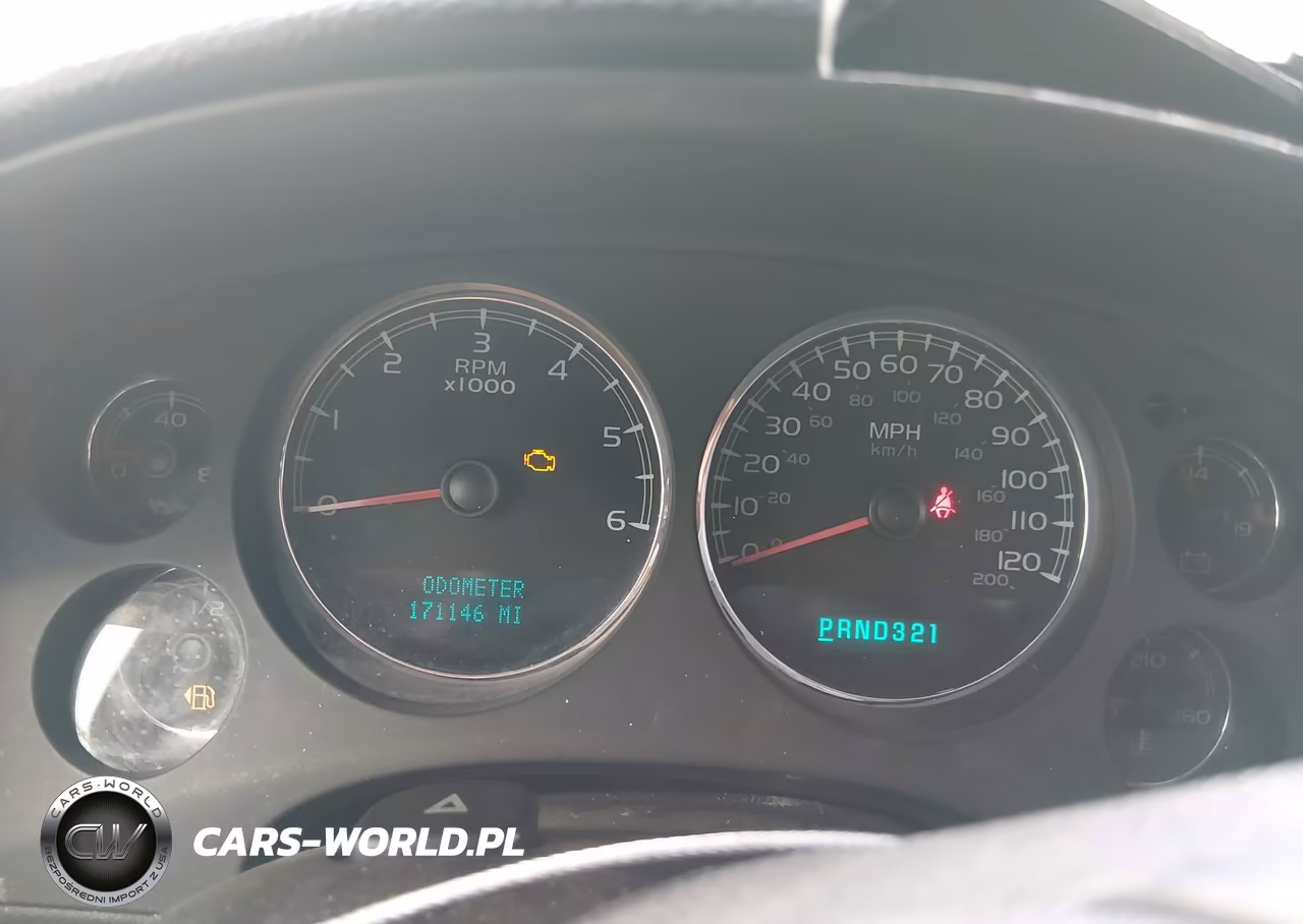 2007 Chevrolet Suburban Ls VIN:1GNFC16J27R335023 - 7