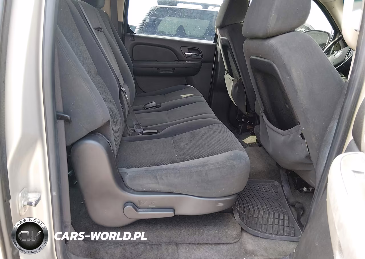 2007 Chevrolet Suburban Ls VIN:1GNFC16J27R335023 - 8