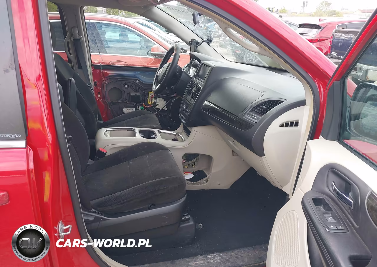 2013 Dodge Grand Caravan Crew VIN:2C4RDGDG8DR704115 - 5