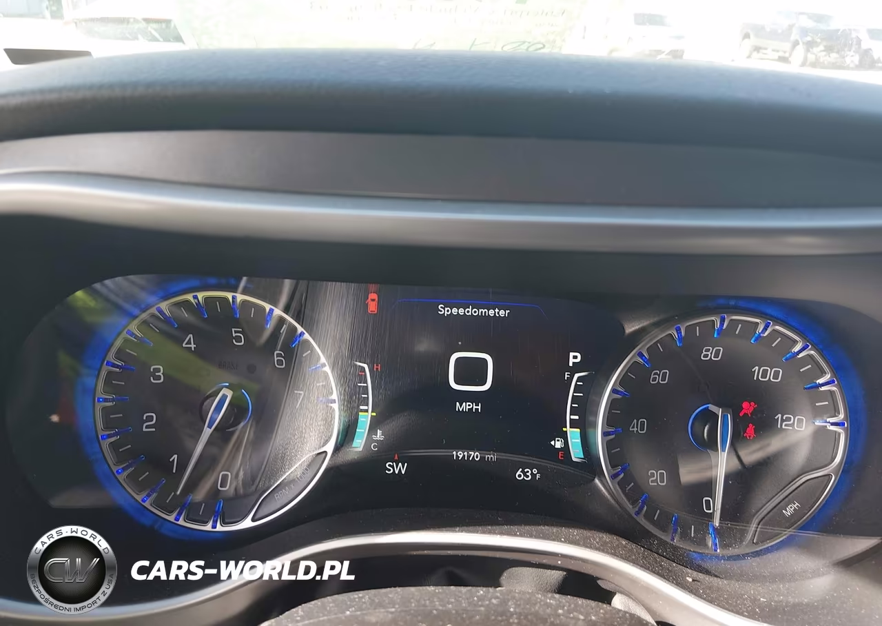 2026 Chrysler Pacifica Select VIN:2C4RC1BG4TR263648 - 7