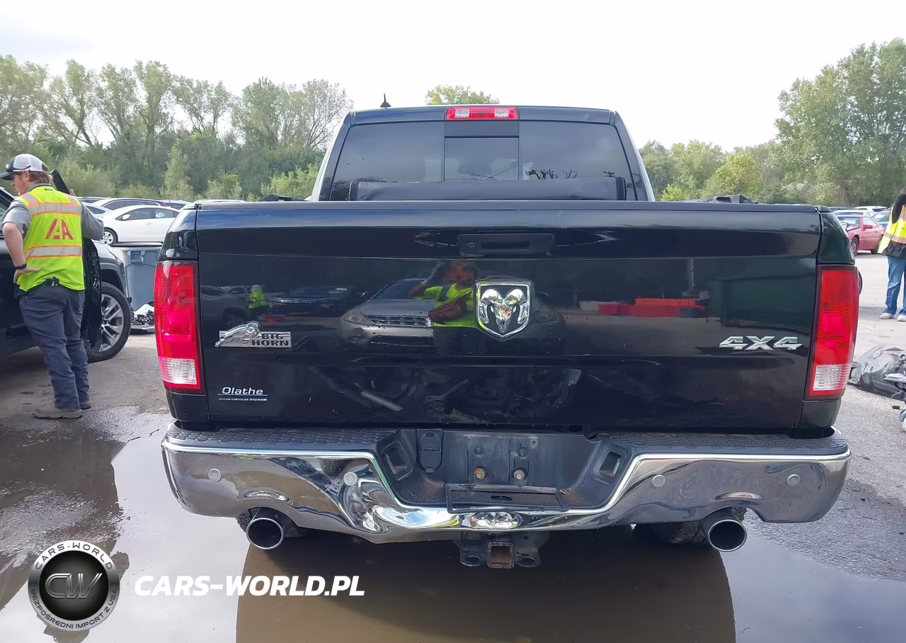2019 Ram 1500 Classic Big Horn 4X4 5'7 Box VIN:1C6RR7LT6KS560972 - 17